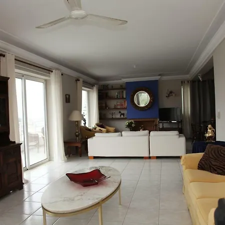 Apartment One Flat-one Floor-only Families Allowed *